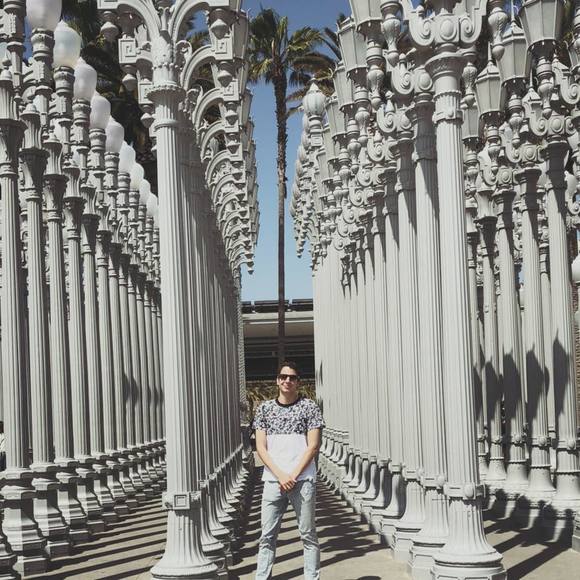 Meet your Posher, Miles - Picture 1 of 1